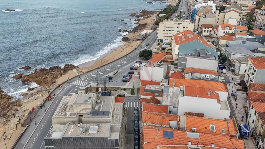 Moradia T4 para Venda em Aldoar, Foz do Douro e Nevogilde Foto 48