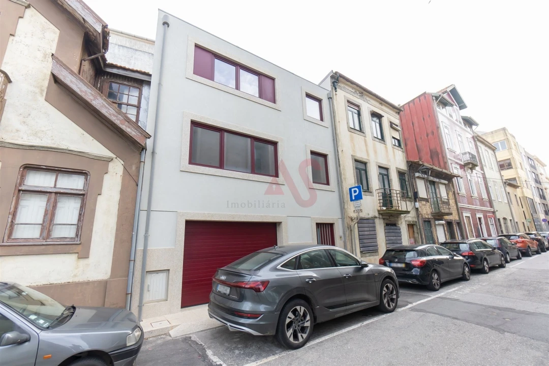 Moradia T4 para Venda em Aldoar, Foz do Douro e Nevogilde Foto 2