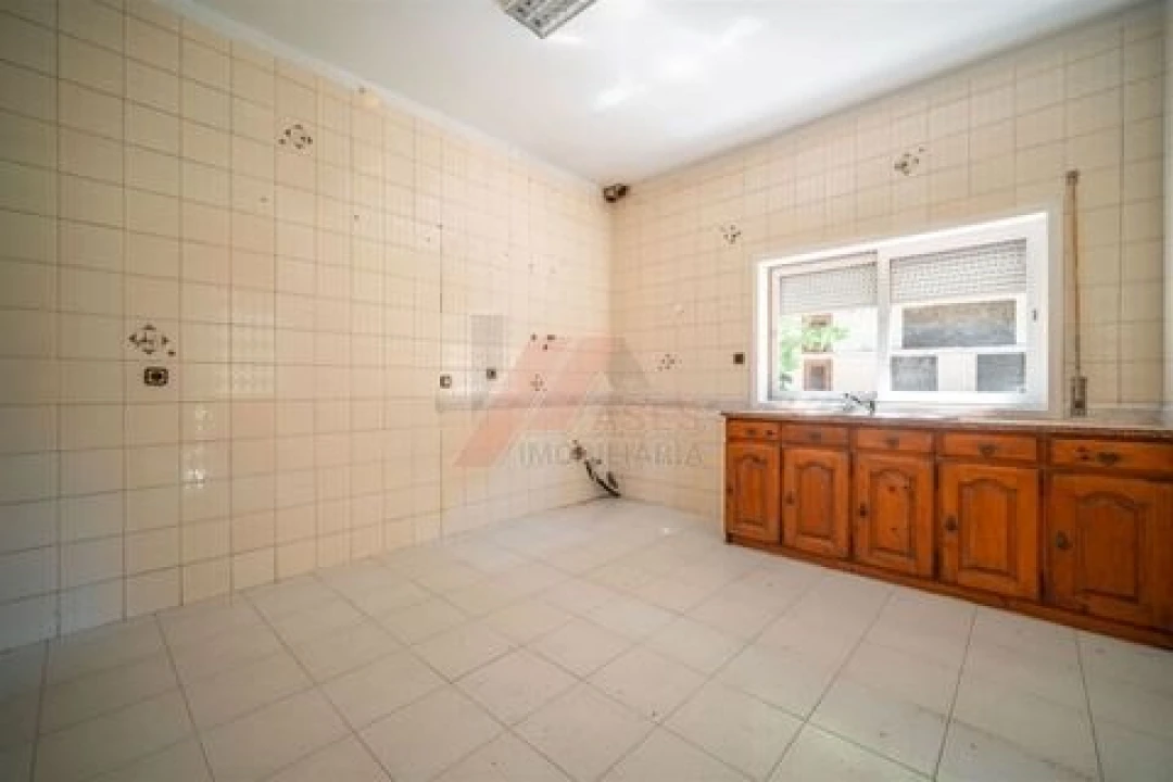 Moradia T5 para Venda em Arões (São Romão) Foto 22