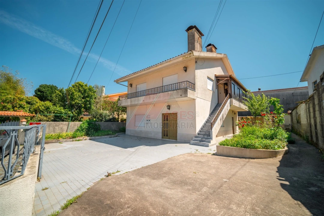 Moradia T5 para Venda em Arões (São Romão) Foto 21