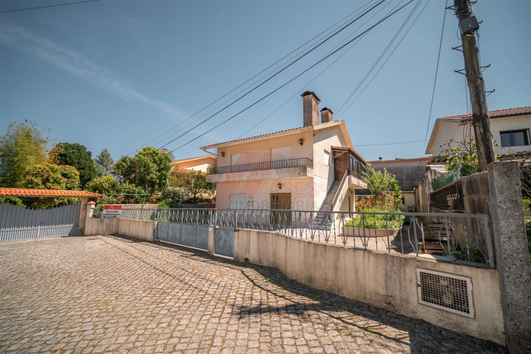 Moradia T5 para Venda em Arões (São Romão) Foto 33