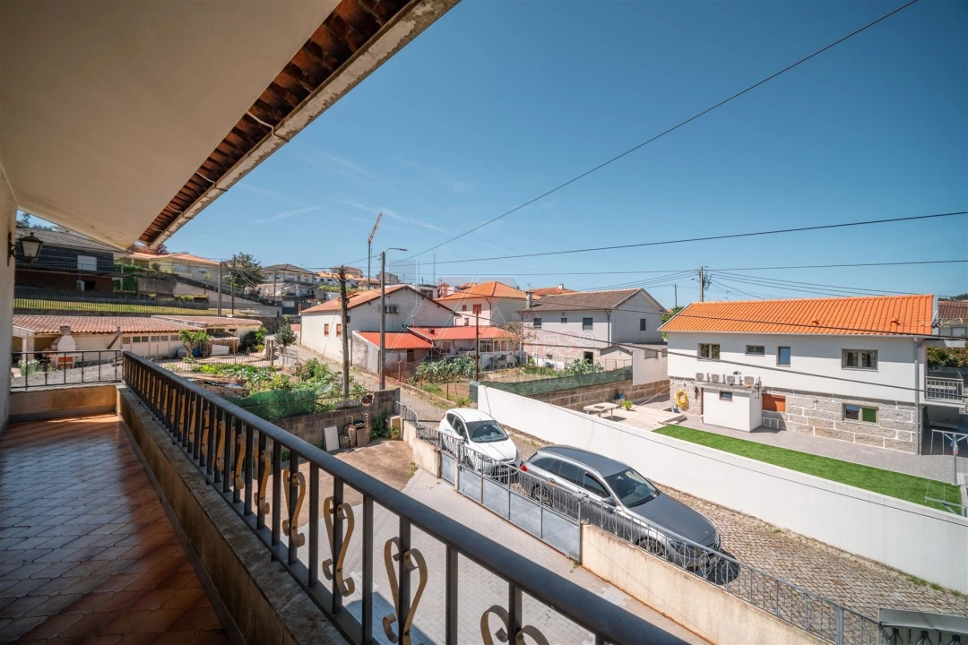 Moradia T5 para Venda em Arões (São Romão) Foto 18
