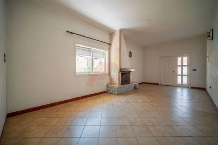Moradia T5 para Venda em Arões (São Romão) Foto 24