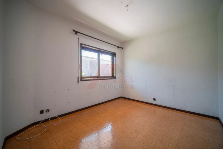 Moradia T5 para Venda em Arões (São Romão) Foto 15