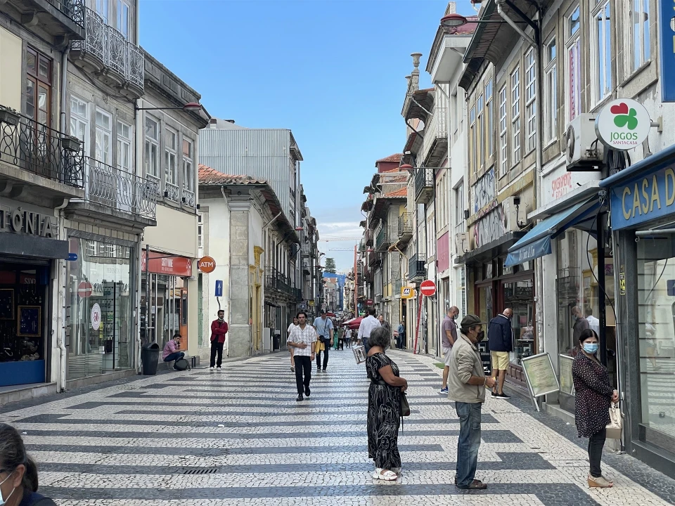Apartamento T0 para Venda em Paranhos Foto 12