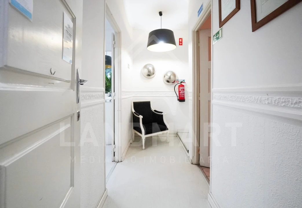 Apartamento T2 para Venda em Nazare Foto 2