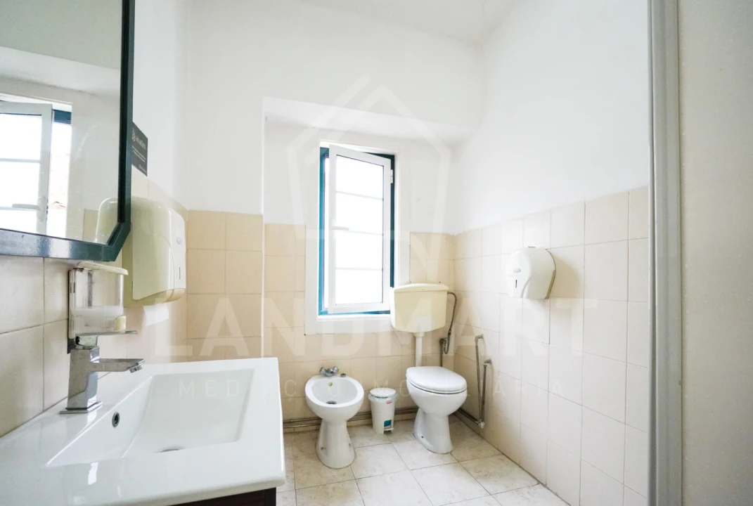 Apartamento T2 para Venda em Nazare Foto 6