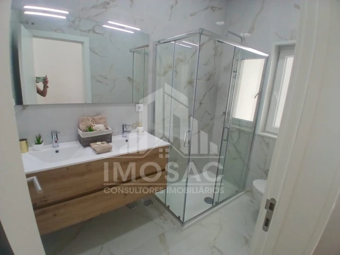 Apartamento T3 para Venda em São Vicente Foto 5