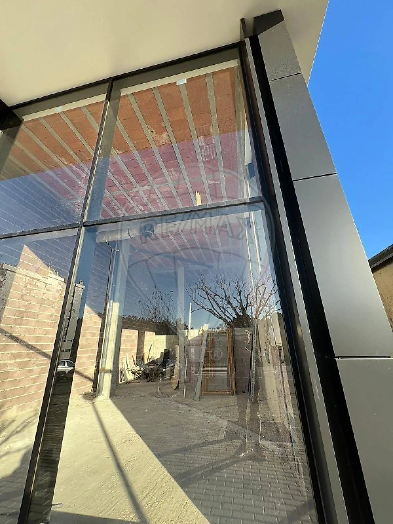 Loja para Venda em Fânzeres e São Pedro da Cova Foto 3