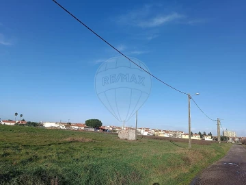 Terreno para Venda em Samora Correia