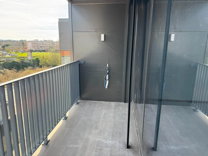 Apartamento T3 para Venda em Aguada de Cima Foto 2