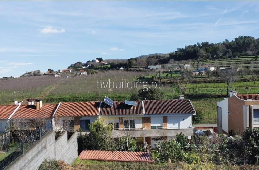 Terreno para Venda em Merelim (São Paio), Panoias e Parada de Tibães Foto 2