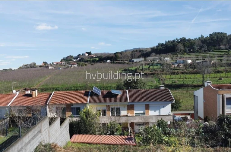 Terreno para Venda em Merelim (São Paio), Panoias e Parada de Tibães Foto 2