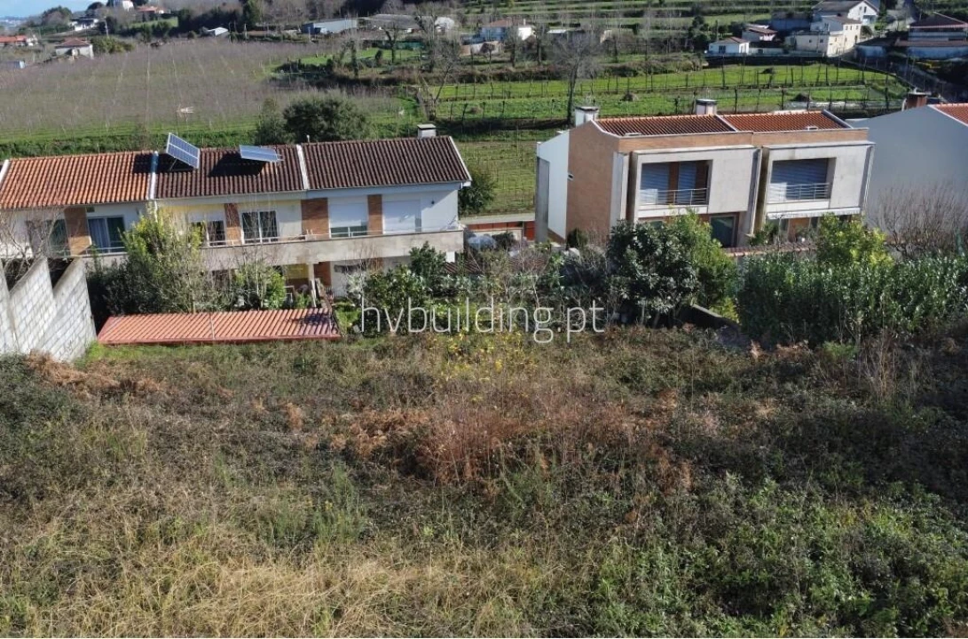 Terreno para Venda em Merelim (São Paio), Panoias e Parada de Tibães Foto 3