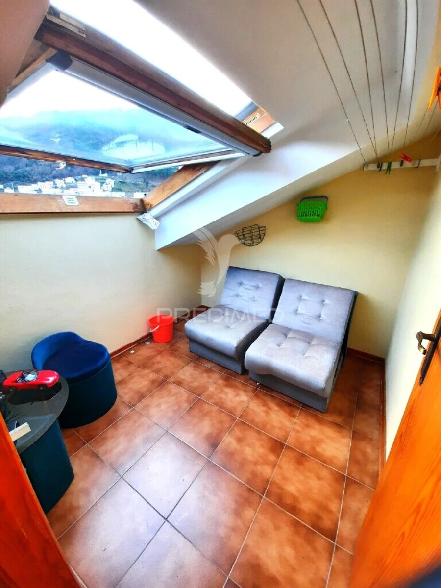 Moradia T3 para Venda em Manteigas (Santa Maria) Foto 11