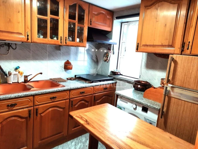 Moradia T3 para Venda em Manteigas (Santa Maria) Foto 1