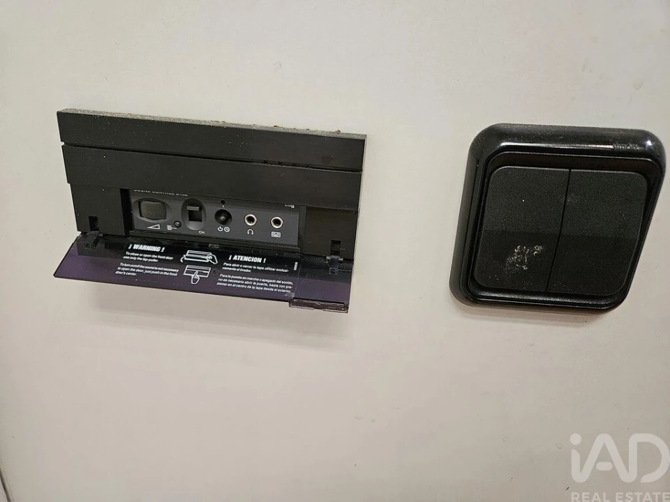 Loja para Arrendamento em Laranjeiro e Feijó Foto 7