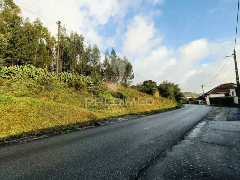 Terreno para Venda em Nossa Senhora das Misericordias Foto 3