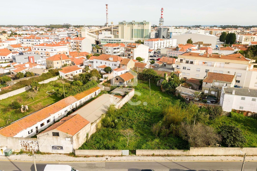 Moradia T5 para Venda em Marinha Grande Foto 43