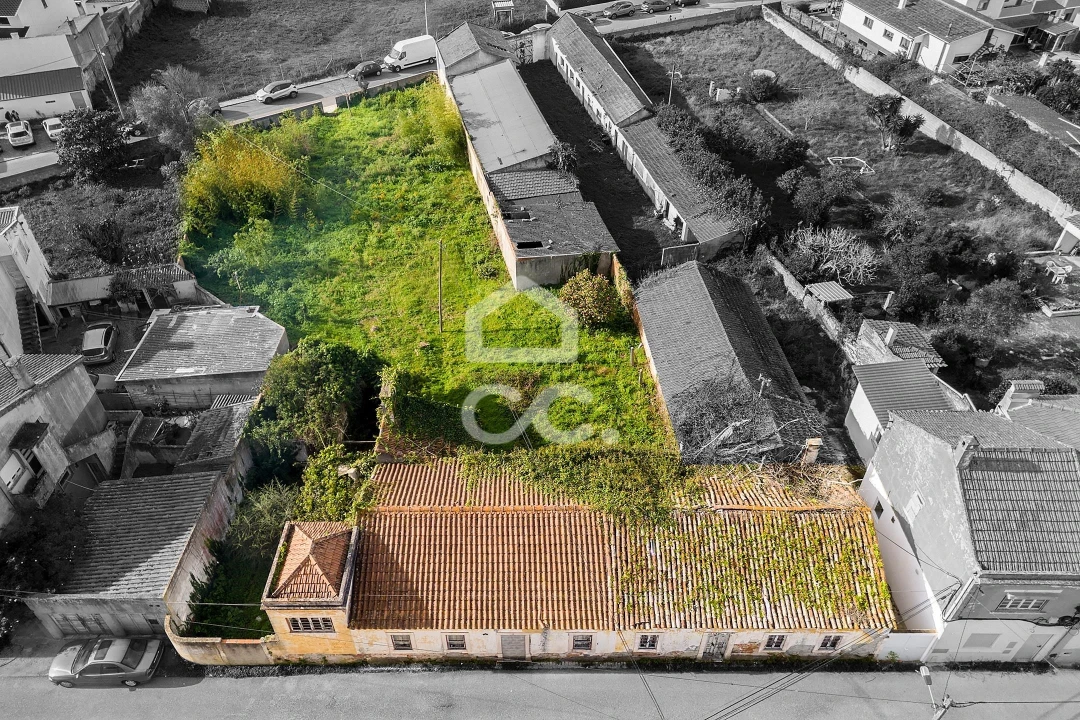 Moradia T5 para Venda em Marinha Grande Foto 1