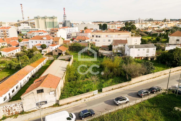 Moradia T5 para Venda em Marinha Grande Foto 41