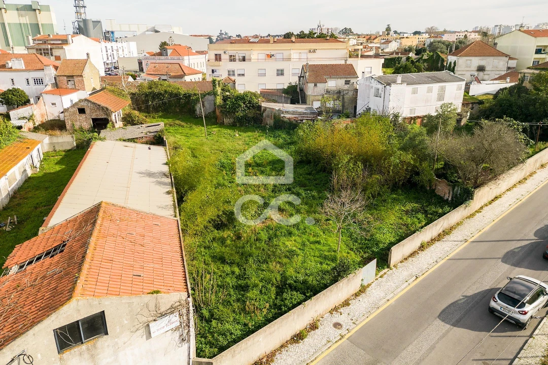 Moradia T5 para Venda em Marinha Grande Foto 42