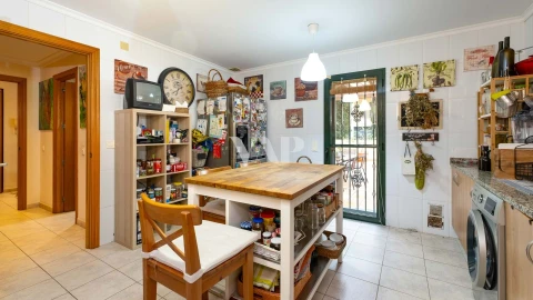 Moradia T4 para Venda em Quarteira