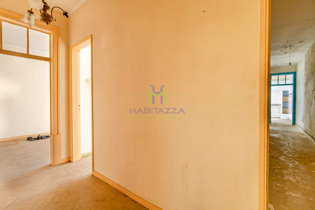 Prédio para Venda em Lagos (São Sebastião e Santa Maria) Foto 36