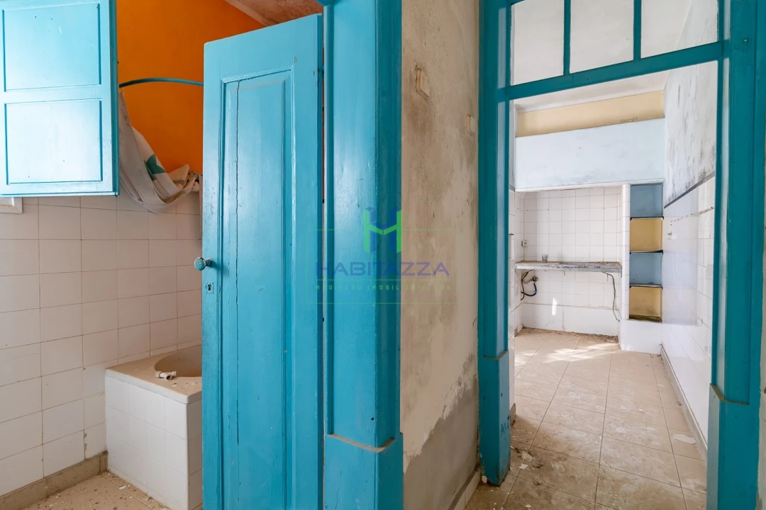 Prédio para Venda em Lagos (São Sebastião e Santa Maria) Foto 41