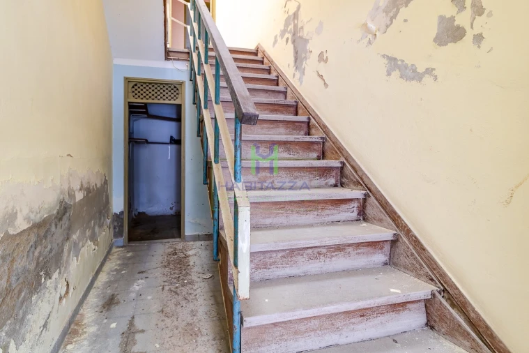 Prédio para Venda em Lagos (São Sebastião e Santa Maria) Foto 11