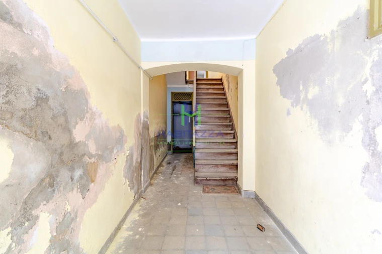 Prédio para Venda em Lagos (São Sebastião e Santa Maria) Foto 10