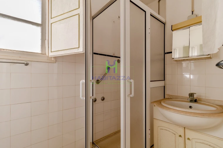 Prédio para Venda em Lagos (São Sebastião e Santa Maria) Foto 26