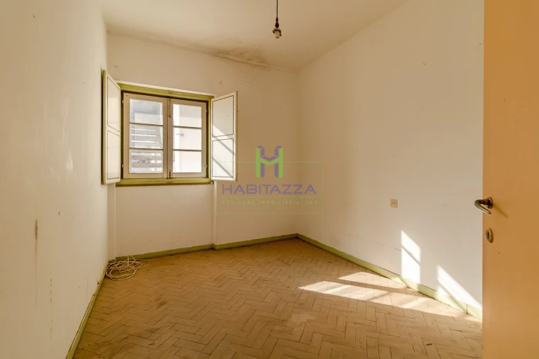 Prédio para Venda em Lagos (São Sebastião e Santa Maria) Foto 37