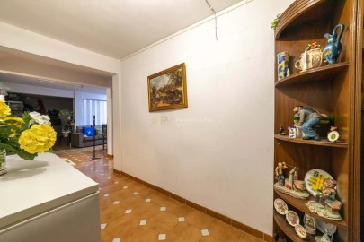 Moradia T5 para Venda em Marvila, Ribeira Santarém, São Salvador, São Nicolau