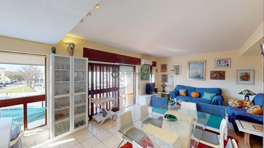 Apartamento T3 para Venda em Quarteira Foto 2