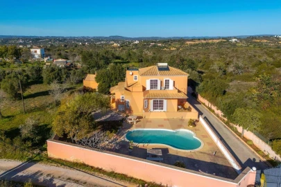 Moradia T4 para Venda em Silves