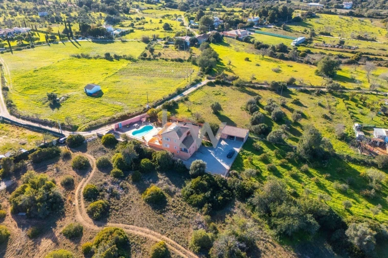 Moradia T4 para Venda em Silves Foto 36