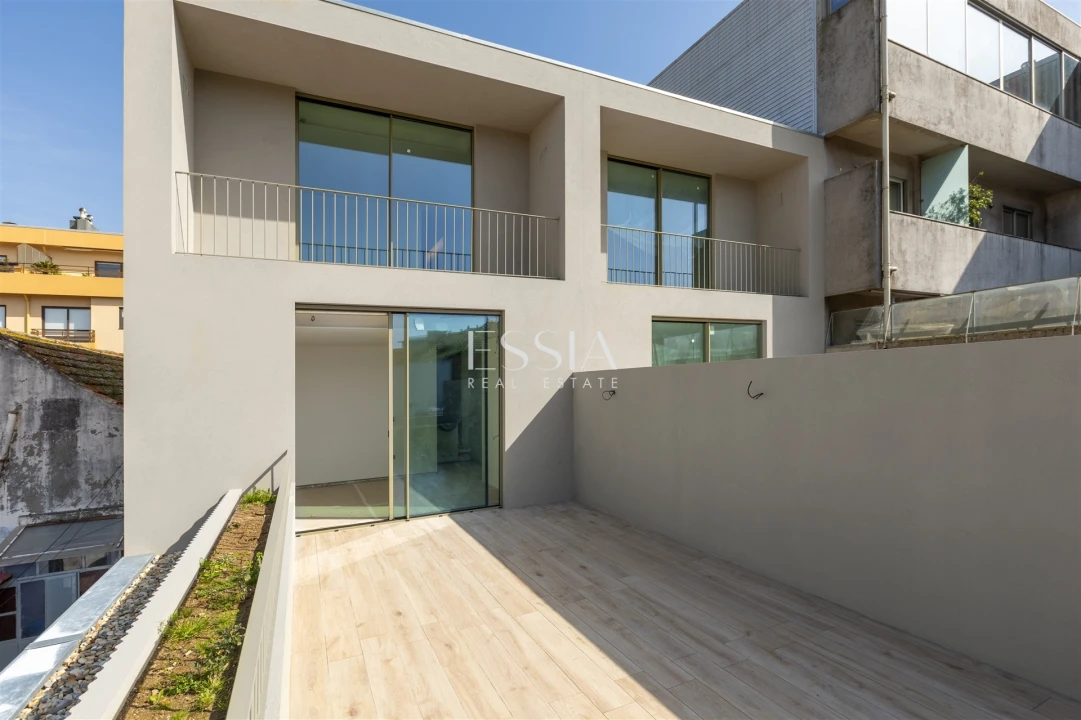 Moradia T4 para Venda em Matosinhos e Leça da Palmeira Foto 1