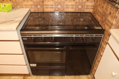 Quarto para Arrendamento em Santo Antonio dos Olivais