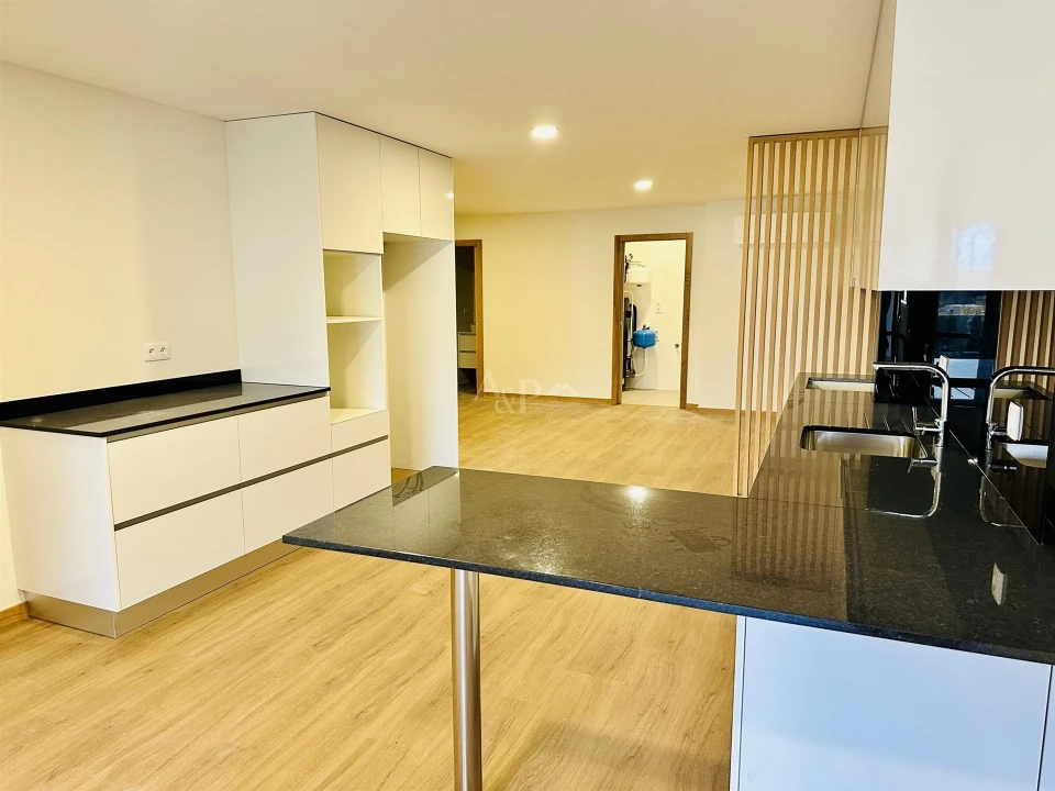 Apartamento T2 para Venda em Viseu Foto 2