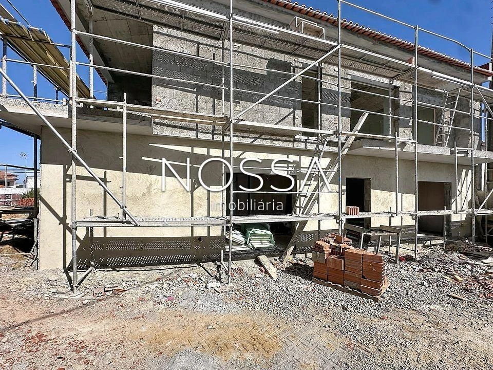 Moradia T4 para Venda em São João das Lampas e Terrugem Foto 12