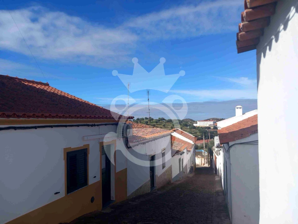 Moradia T2 para Venda em Barrancos Foto 3