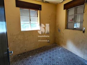 Moradia T2 para Venda em Nossa Senhora da Conceição, São Pedro e São Dinis