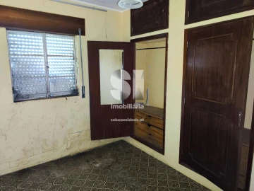 Moradia T2 para Venda em Nossa Senhora da Conceição, São Pedro e São Dinis