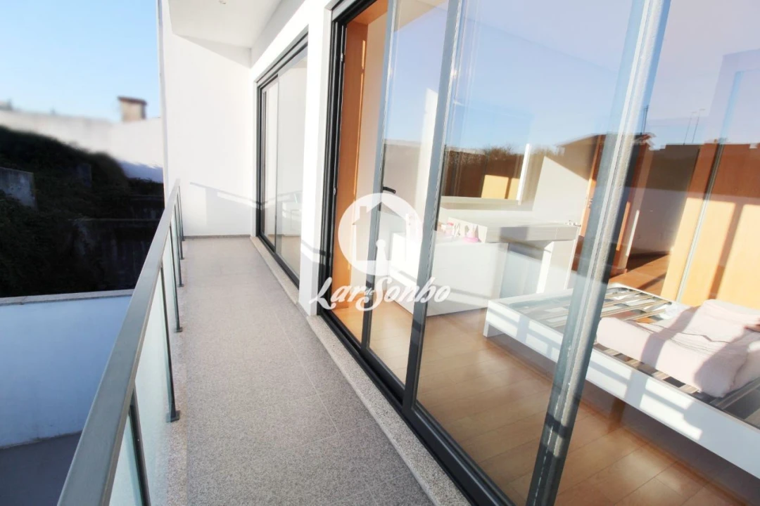 Moradia T4 para Venda em Tamel (São Verissimo) Foto 9