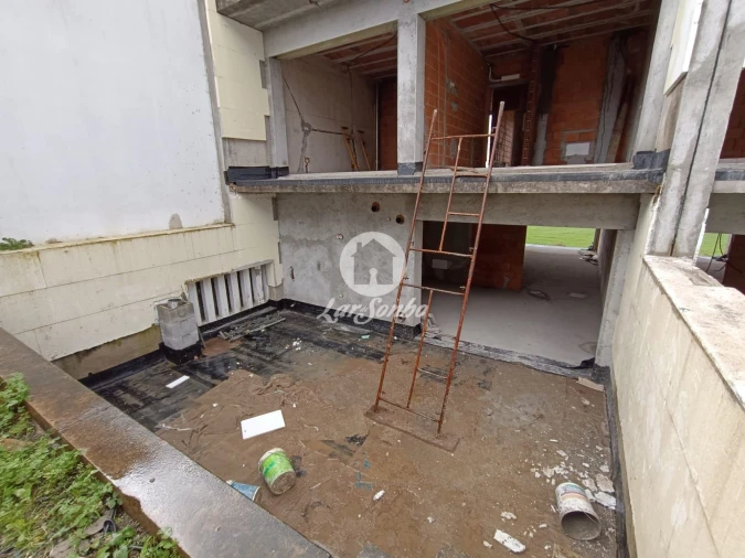 Moradia T4 para Venda em Tamel (São Verissimo) Foto 23