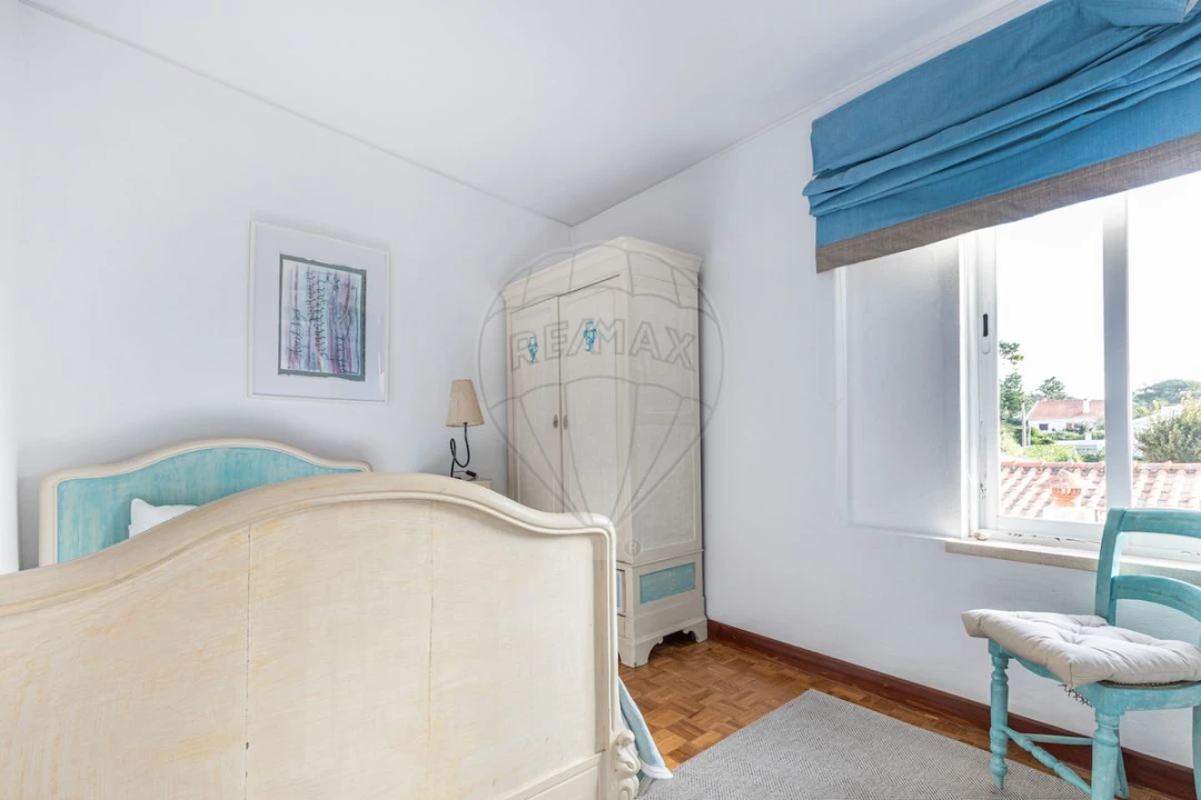 Moradia T6 para Arrendamento em Colares Foto 40