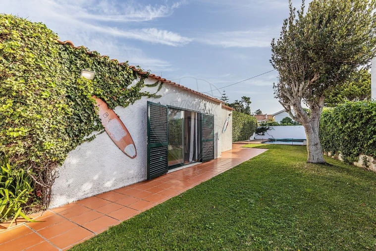 Moradia T6 para Arrendamento em Colares Foto 20