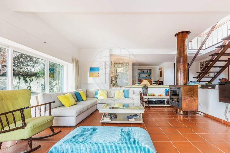 Moradia T6 para Arrendamento em Colares Foto 1