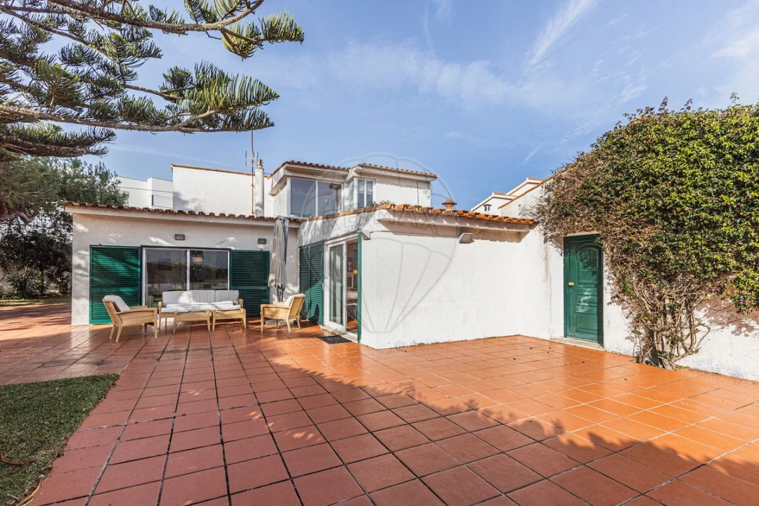 Moradia T6 para Arrendamento em Colares Foto 18